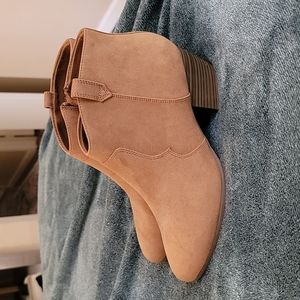Old Navy Hyde Booties